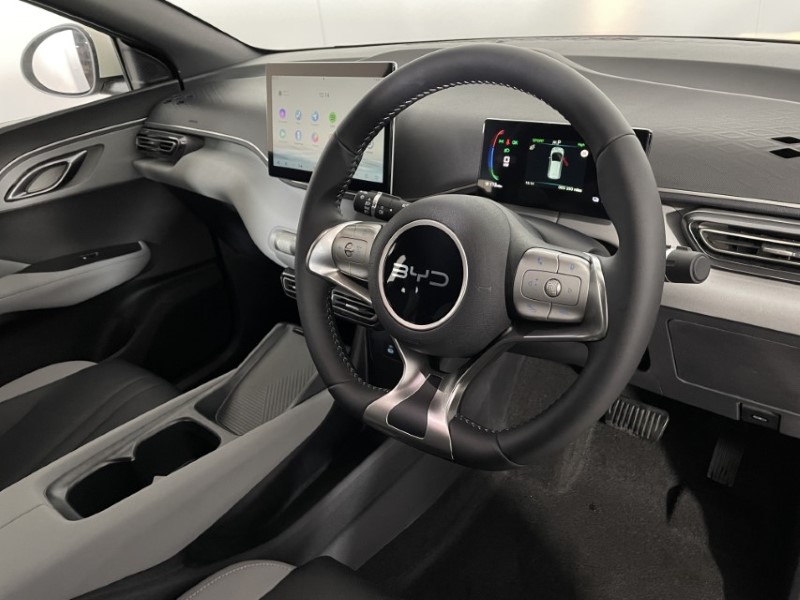 2025 (25) BYD DOLPHIN SURF 65kW Boost 43kWh 5dr Auto 4750174