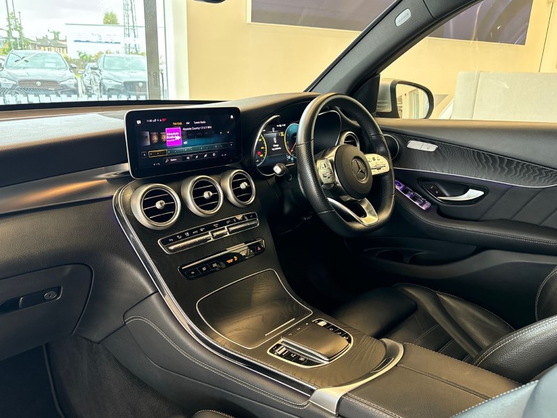 2020 (70) MERCEDES-BENZ GLC 300de 4Matic AMG Line Premium 5dr 9G-Tronic 3326666