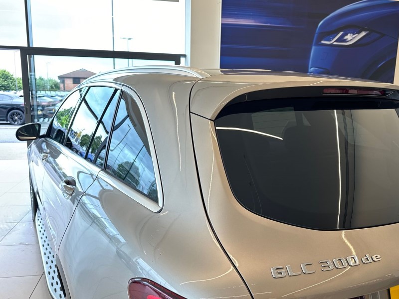 2020 (70) MERCEDES-BENZ GLC 300de 4Matic AMG Line Premium 5dr 9G-Tronic 3326669