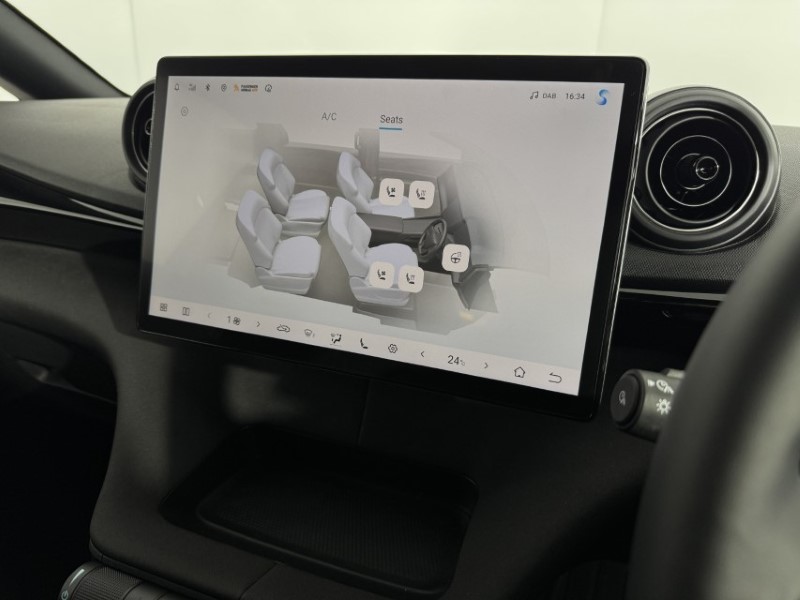 2025 (75) BYD DOLPHIN 150kW Design 60.4kWh 5dr Auto 5066078