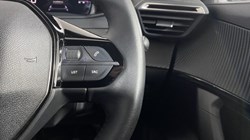 2024 (24) PEUGEOT 2008 1.2 PureTech Allure 5dr 4927544