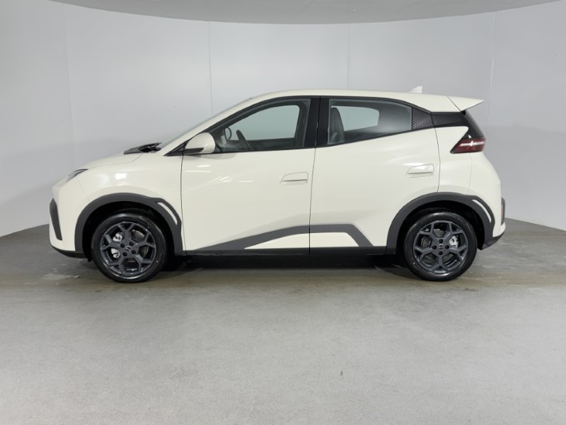 2025 (75) BYD DOLPHIN SURF 65kW Boost 43kWh 5dr Auto 4971873