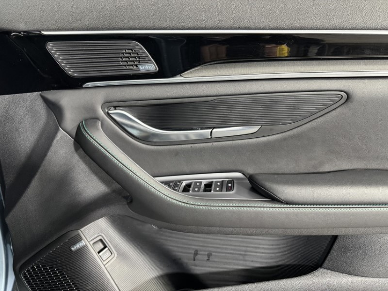 2025 (25) BYD SEAL U 1.5 DM-i Boost 5dr Auto 4995443