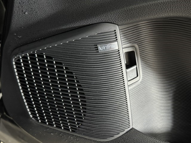 2025 (25) BYD SEAL U 1.5 DM-i Boost 5dr Auto 5058424