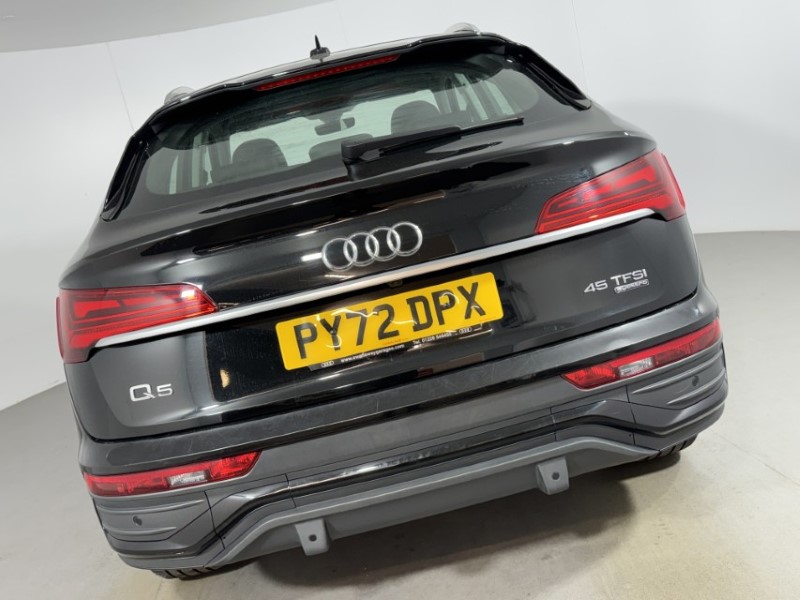 2022 (72) AUDI Q5 45 TFSI Quattro Sport 5dr S Tronic 5369319