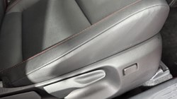 2024 (24) LEXUS LBX 1.5 Premium Plus 5dr E-CVT 5405032