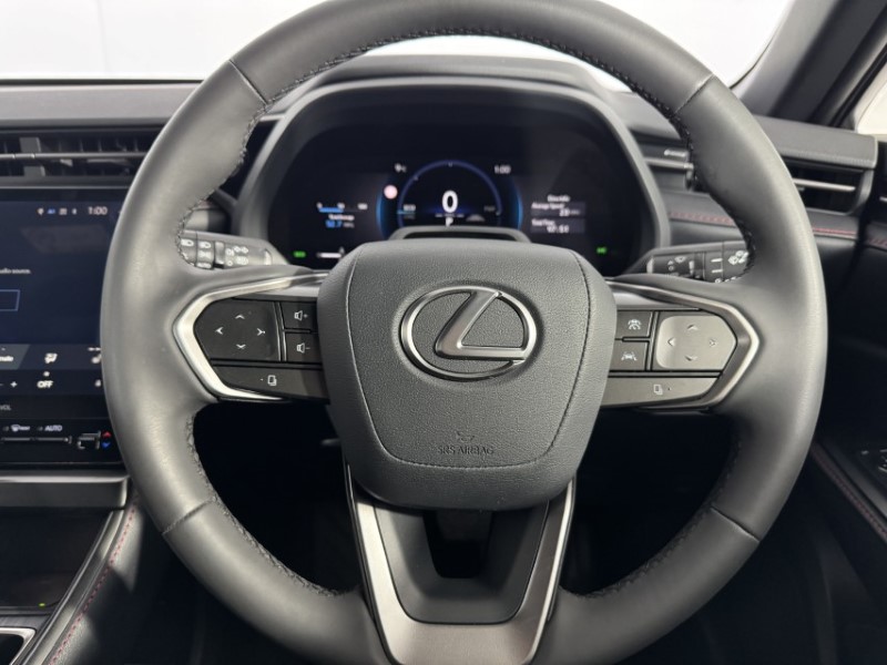 2024 (24) LEXUS LBX 1.5 Premium Plus 5dr E-CVT 5405006