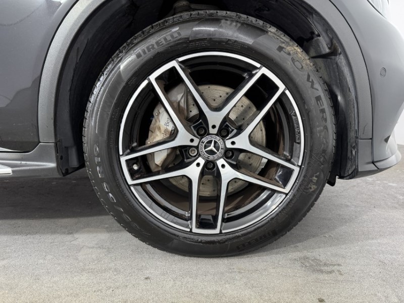 2019 (19) MERCEDES-BENZ GLC 220d 4Matic AMG Night Edition 5dr 9G-Tronic 5420423