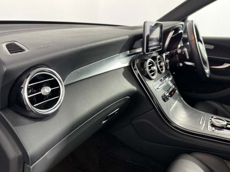 2019 (19) MERCEDES-BENZ GLC 220d 4Matic AMG Night Edition 5dr 9G-Tronic 5420449