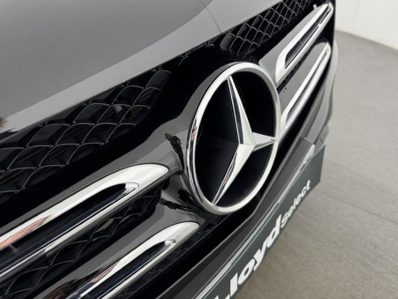 2019 (19) MERCEDES-BENZ GLC 220d 4Matic AMG Night Edition 5dr 9G-Tronic 5420425