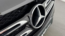 2019 (19) MERCEDES-BENZ GLC 220d 4Matic AMG Night Edition 5dr 9G-Tronic 5420425