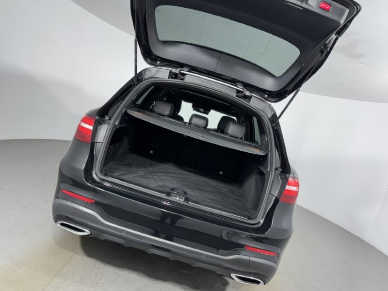 2019 (19) MERCEDES-BENZ GLC 220d 4Matic AMG Night Edition 5dr 9G-Tronic 5420437