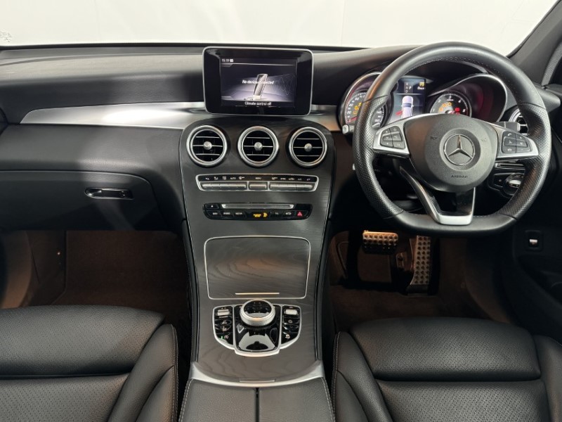 2019 (19) MERCEDES-BENZ GLC 220d 4Matic AMG Night Edition 5dr 9G-Tronic 5420443