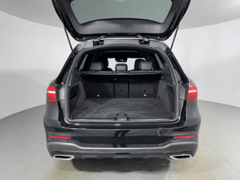 2019 (19) MERCEDES-BENZ GLC 220d 4Matic AMG Night Edition 5dr 9G-Tronic 5420435