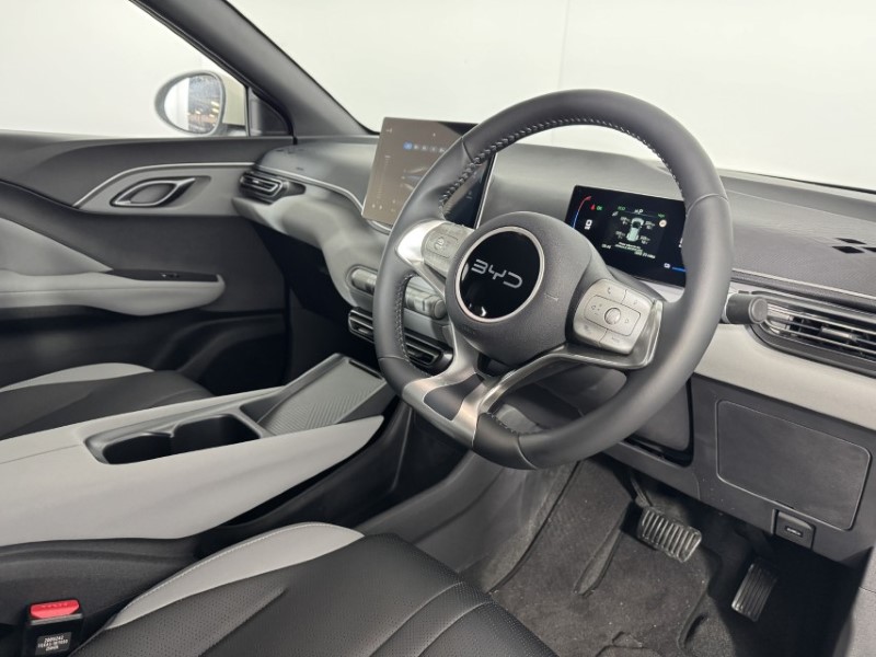 2026 (26) BYD DOLPHIN SURF 65kW Active 30kWh 5dr Auto 5374946