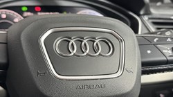 2022 (22) AUDI Q5 40 TDI Quattro S Line 5dr S Tronic 5394004