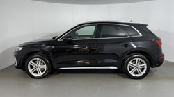 2022 (22) AUDI Q5 40 TDI Quattro S Line 5dr S Tronic 5394041