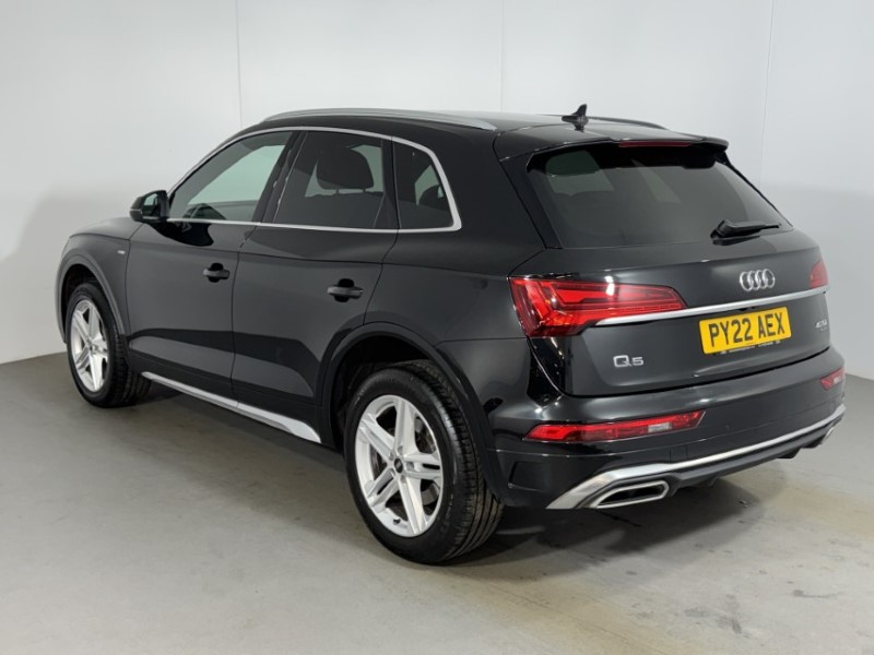 2022 (22) AUDI Q5 40 TDI Quattro S Line 5dr S Tronic
