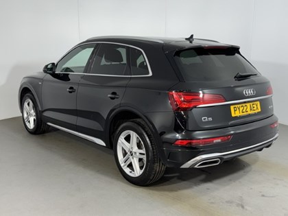 2022 (22) AUDI Q5 40 TDI Quattro S Line 5dr S Tronic