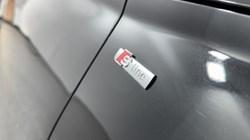 2022 (22) AUDI Q5 40 TDI Quattro S Line 5dr S Tronic 5394022