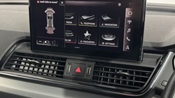 2022 (22) AUDI Q5 40 TDI Quattro S Line 5dr S Tronic 5394009