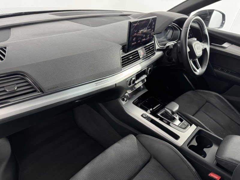 2022 (22) AUDI Q5 40 TDI Quattro S Line 5dr S Tronic 5394036