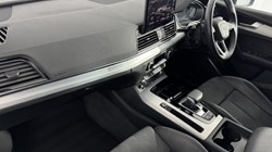 2022 (22) AUDI Q5 40 TDI Quattro S Line 5dr S Tronic 5394036