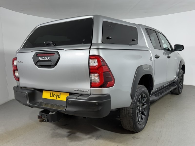 2024 (73) TOYOTA COMMERCIAL HILUX Invincible X D/Cab Pick Up 2.8 D-4D Auto 5381996