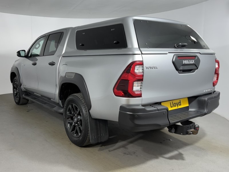 2024 (73) TOYOTA COMMERCIAL HILUX Invincible X D/Cab Pick Up 2.8 D-4D Auto 5381994