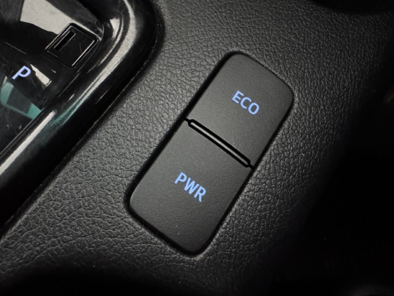 2024 (73) TOYOTA COMMERCIAL HILUX Invincible X D/Cab Pick Up 2.8 D-4D Auto 5381921