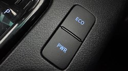 2024 (73) TOYOTA COMMERCIAL HILUX Invincible X D/Cab Pick Up 2.8 D-4D Auto 5381921
