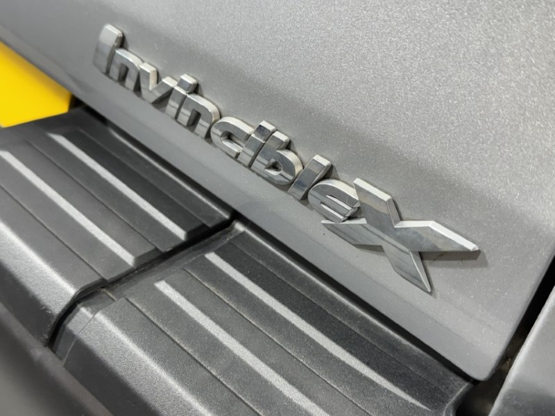 2024 (73) TOYOTA COMMERCIAL HILUX Invincible X D/Cab Pick Up 2.8 D-4D Auto 5381955