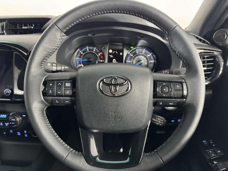 2026 (26) TOYOTA COMMERCIAL HILUX Invincible X D/Cab Pick Up 2.8 D 48V Auto 5380571