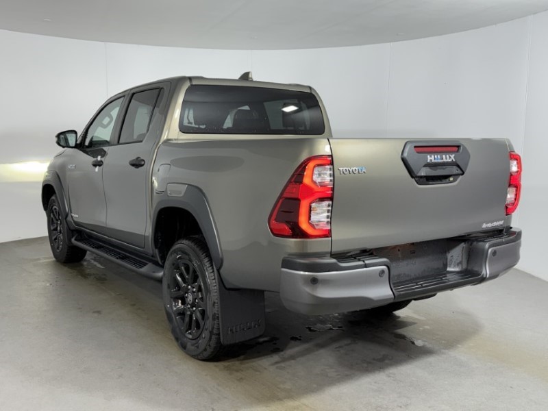 2026 (26) TOYOTA COMMERCIAL HILUX Invincible X D/Cab Pick Up 2.8 D 48V Auto