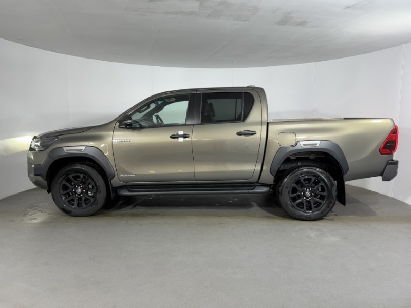 2026 (26) TOYOTA COMMERCIAL HILUX Invincible X D/Cab Pick Up 2.8 D 48V Auto 5400214