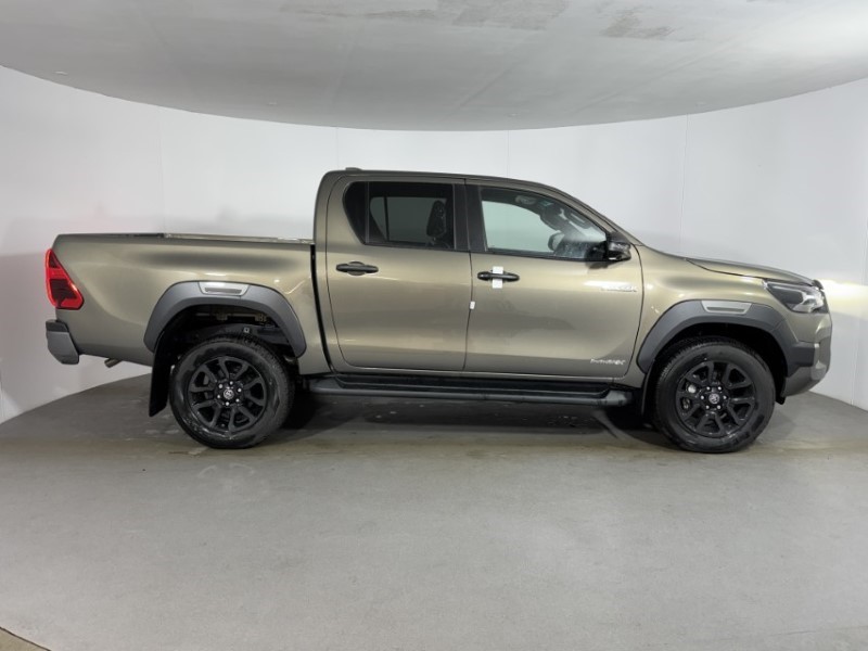 2026 (26) TOYOTA COMMERCIAL HILUX Invincible X D/Cab Pick Up 2.8 D 48V Auto 5400178