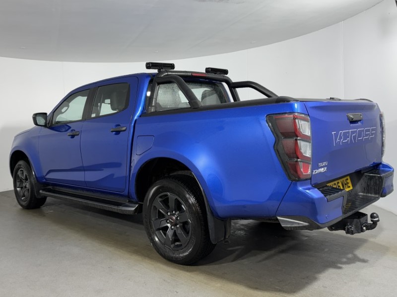 2025 (25) ISUZU COMMERCIAL D-MAX 1.9 V-Cross Double Cab 4x4 Auto 5380685