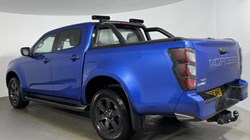 2025 (25) ISUZU COMMERCIAL D-MAX 1.9 V-Cross Double Cab 4x4 Auto 5380685