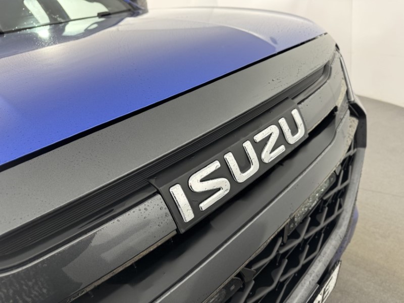 2025 (25) ISUZU COMMERCIAL D-MAX 1.9 V-Cross Double Cab 4x4 Auto 5380660
