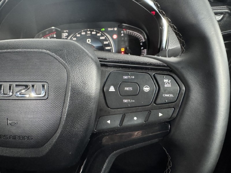 2025 (25) ISUZU COMMERCIAL D-MAX 1.9 V-Cross Double Cab 4x4 Auto 5380648