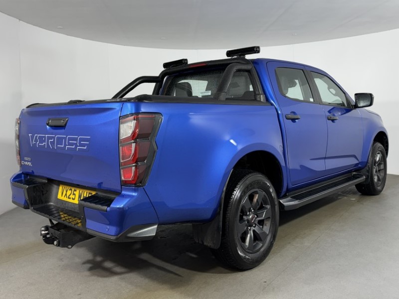 2025 (25) ISUZU COMMERCIAL D-MAX 1.9 V-Cross Double Cab 4x4 Auto 5380686