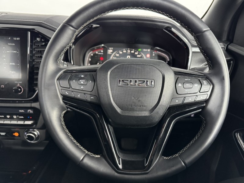 2025 (25) ISUZU COMMERCIAL D-MAX 1.9 V-Cross Double Cab 4x4 Auto 5380643