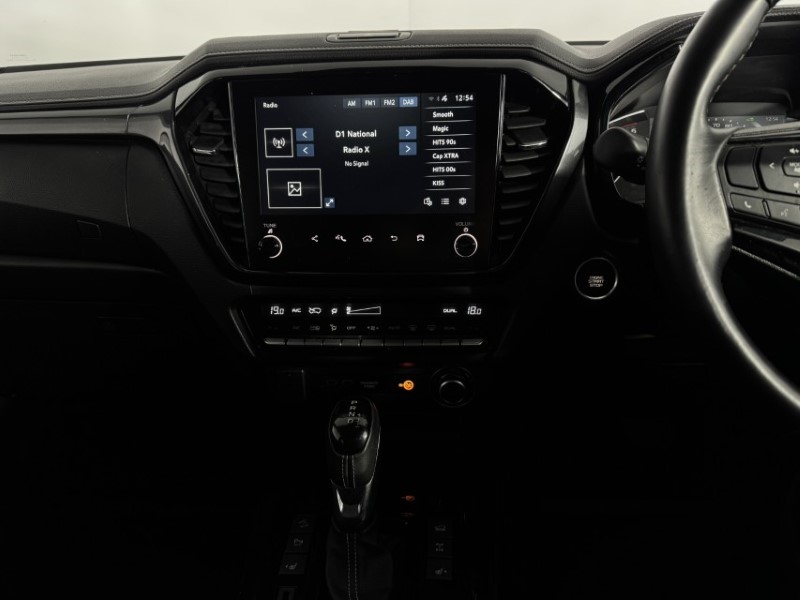2024 (74) ISUZU COMMERCIAL D-MAX 1.9 V-Cross Double Cab 4x4 Auto 5400092