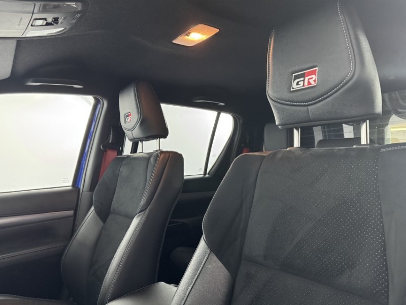 2025 (25) TOYOTA COMMERCIAL HILUX GR Sport II D/Cab Pick Up 2.8 D-4D Auto 5399840
