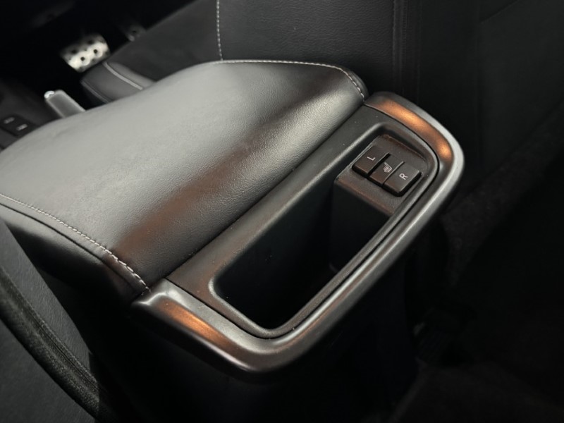 2025 (25) TOYOTA COMMERCIAL HILUX GR Sport II D/Cab Pick Up 2.8 D-4D Auto 5399838