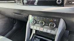 2021 (21) SKODA KAROQ 1.5 TSI SE L 5dr DSG 5856984