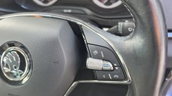 2021 (21) SKODA KAROQ 1.5 TSI SE L 5dr DSG 5856980