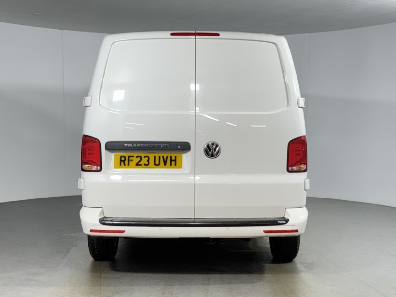 2023 (23) VOLKSWAGEN COMMERCIAL TRANSPORTER 2.0 TDI 150 Highline Van 5379920