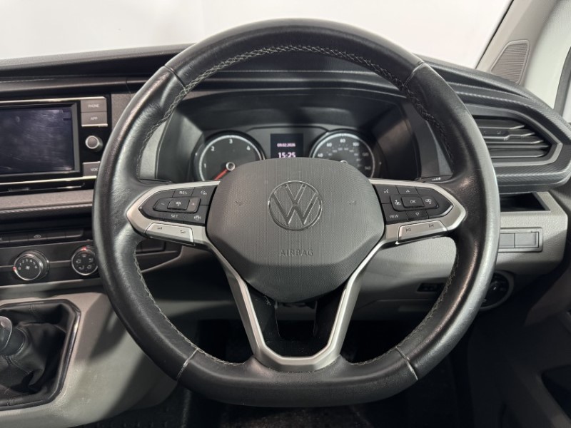 2023 (23) VOLKSWAGEN COMMERCIAL TRANSPORTER 2.0 TDI 150 Highline Van 5379896