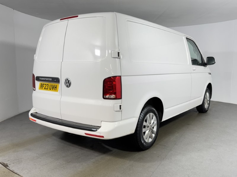 2023 (23) VOLKSWAGEN COMMERCIAL TRANSPORTER 2.0 TDI 150 Highline Van 5379937